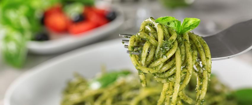 معكرونة بصوص البيستو 