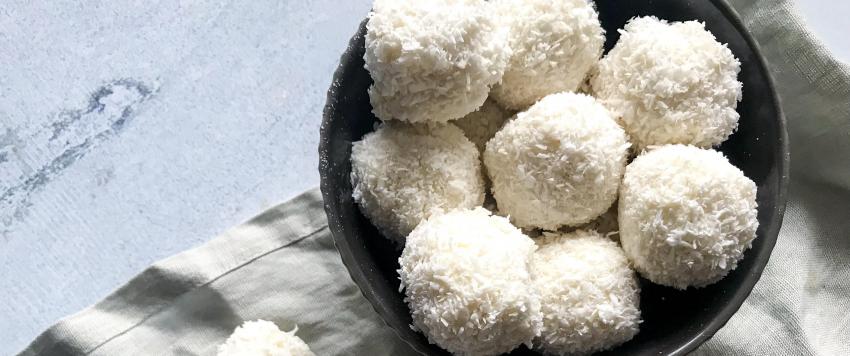 حلى جوز الهند بالسميد