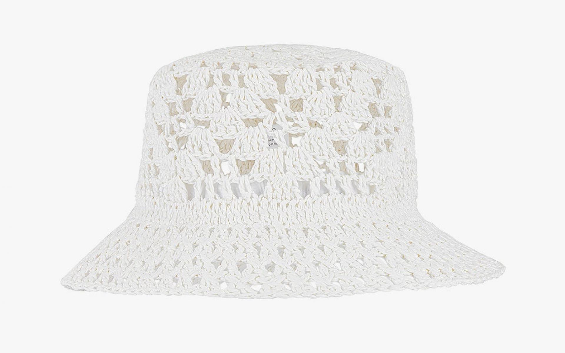 قبعة شمسية بيضاء